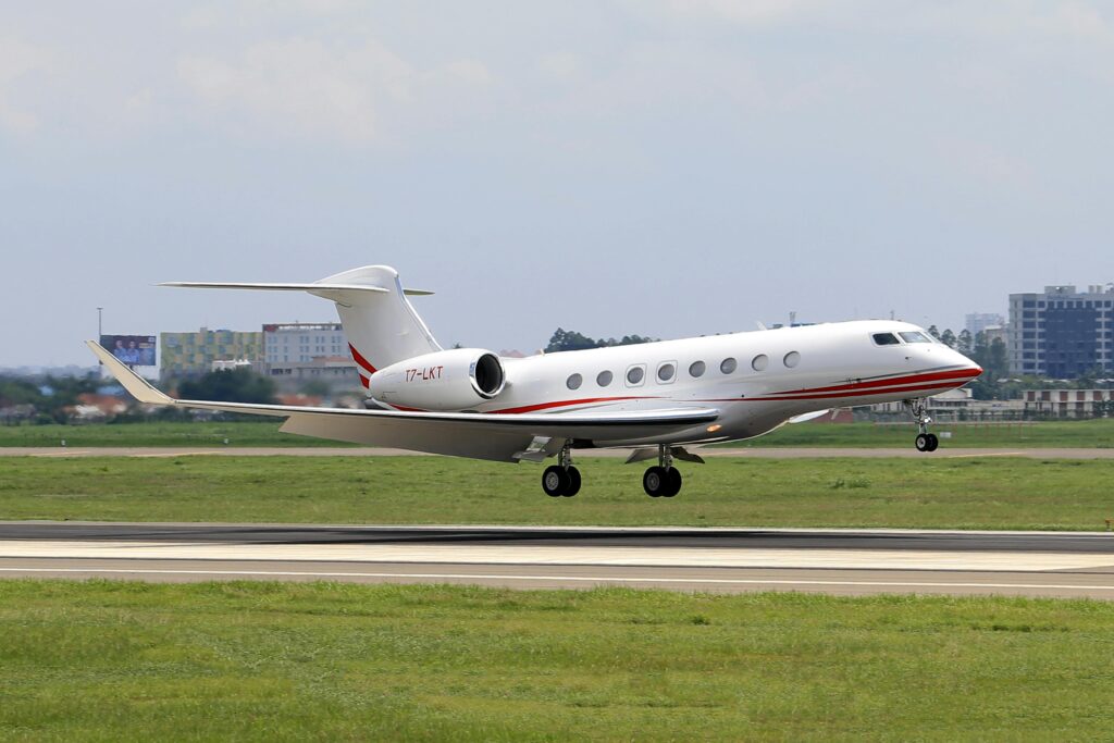 Gulfstream ląduje