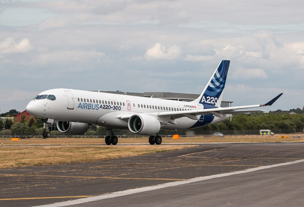 Airbus A220 300