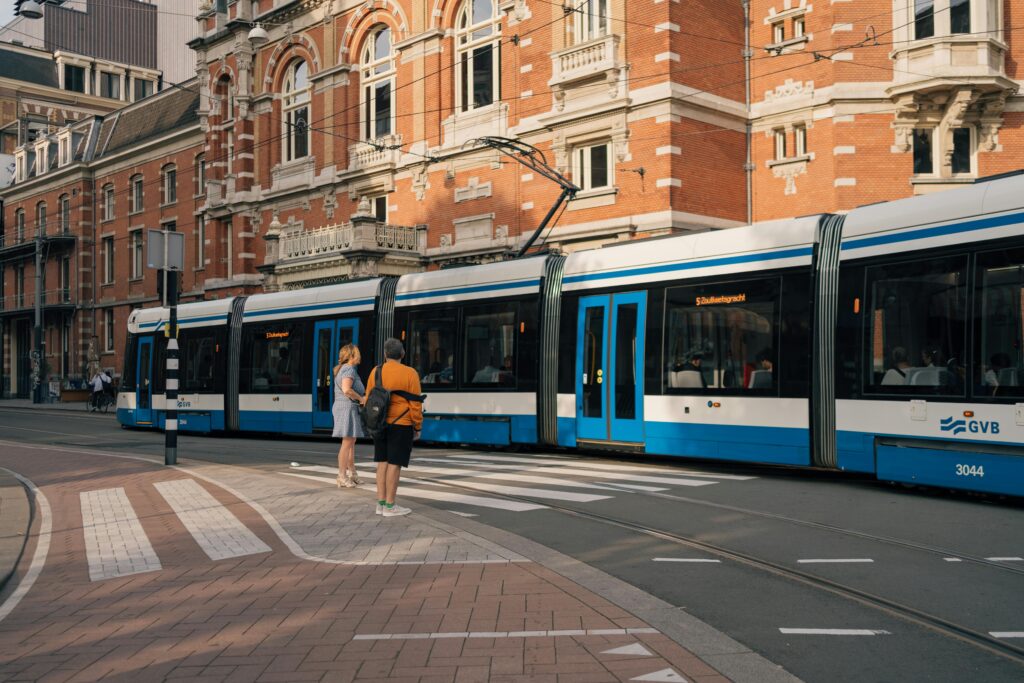 Amsterdam komunikacja miejska