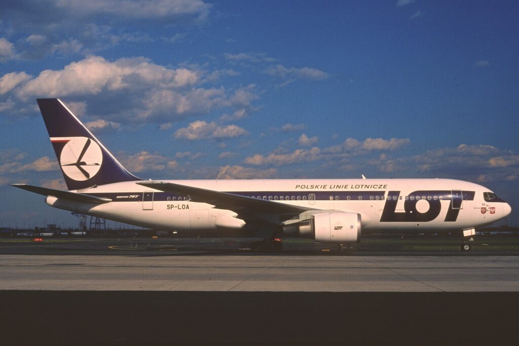 PLL LOT Boeing 767