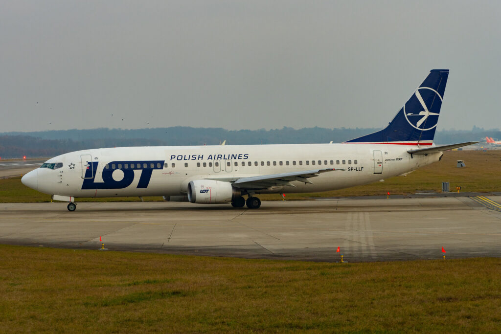 PLL LOT Boeing 737
